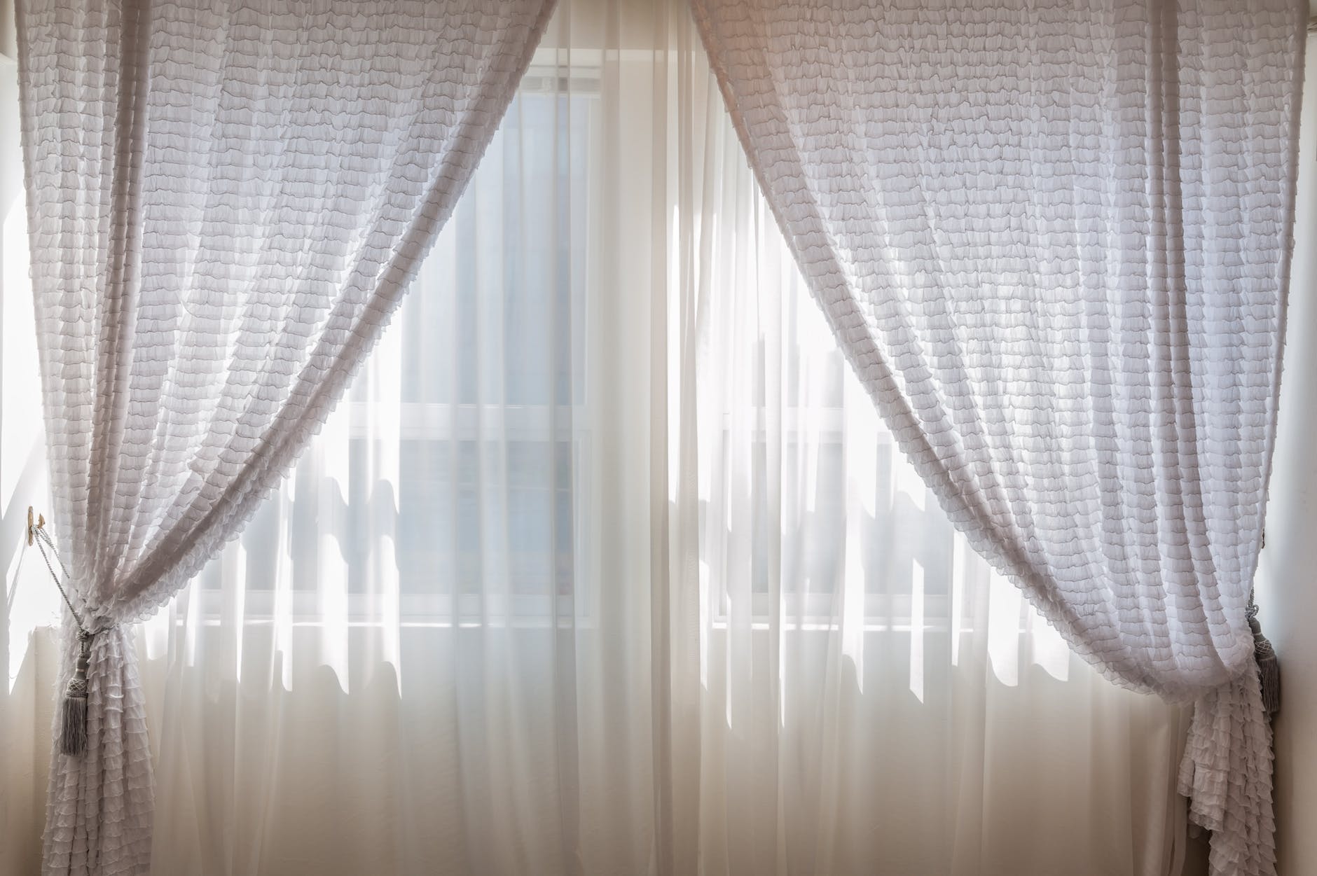 contemporary cozy curtain decoration