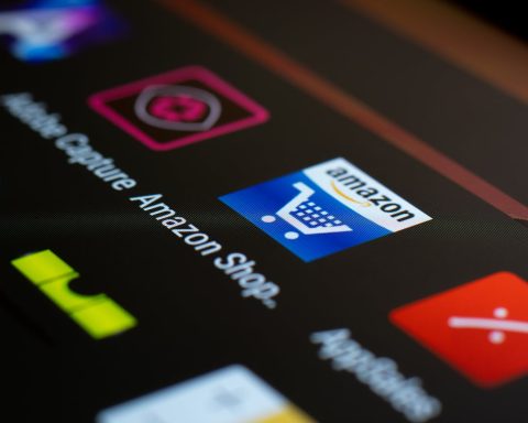 Wie belt met +31 70 700 67 51