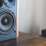 Hoe vloerstaande speakers onderdeel worden van uw interieur