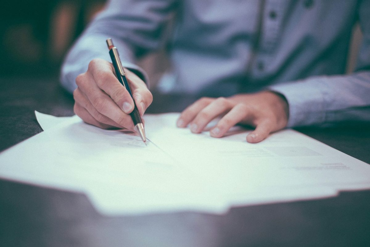 Het einde van een formele brief: zo sluit je correct en modern af
